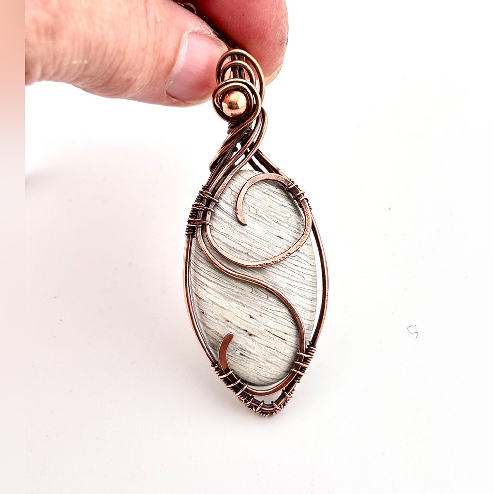 HANDMADE Lattice Lace Agate Copper Wire Wrap Pendant Necklace, Artisan Jewelry